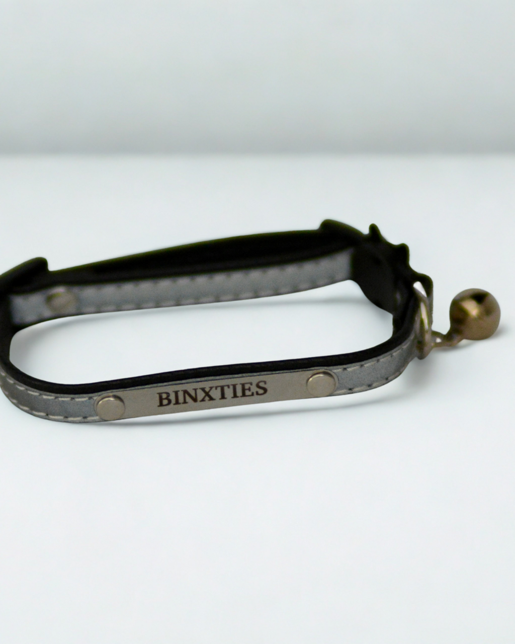 Lumina Luxe Reflective Collar